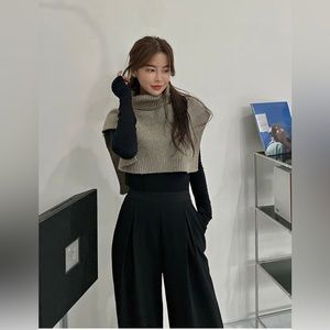 Open vest sweater crop top